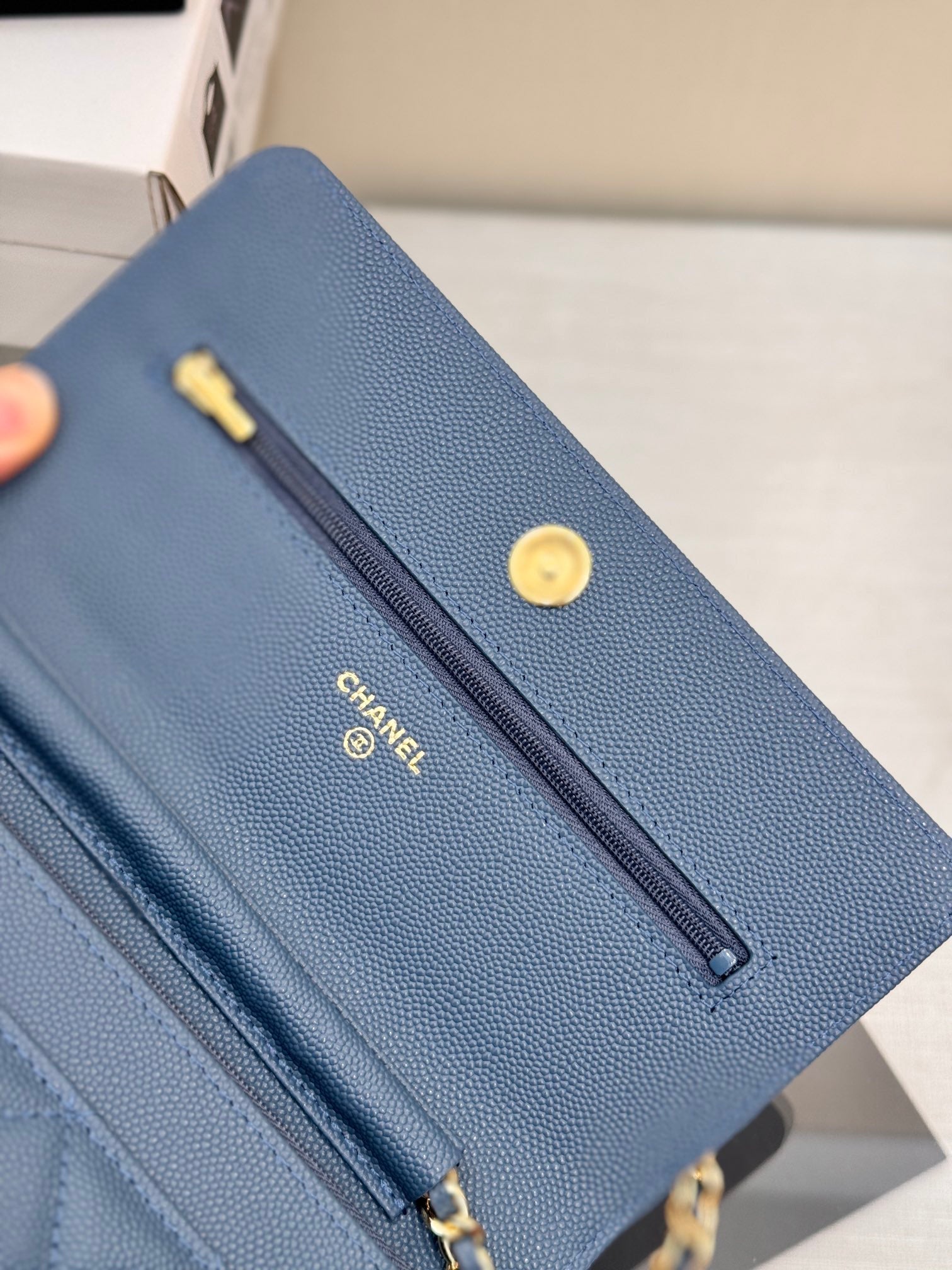 WOC 19CM BLUE JEAN CAVIAR GOLD HARDWARE