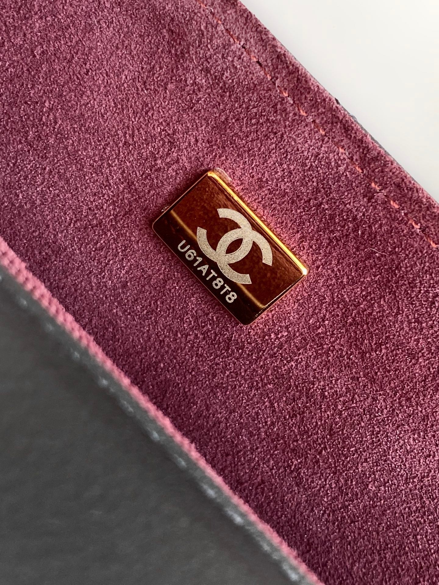 cc 25S Vintage Flap Bag 33cm Top Handle Black Calfskin