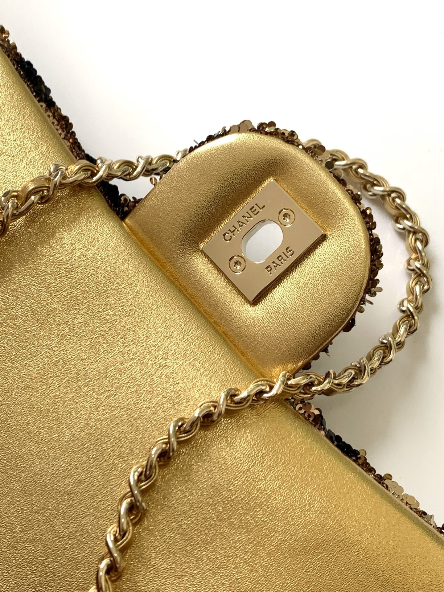CC 2025 Flap Bag Brown Gold Sequin 298199