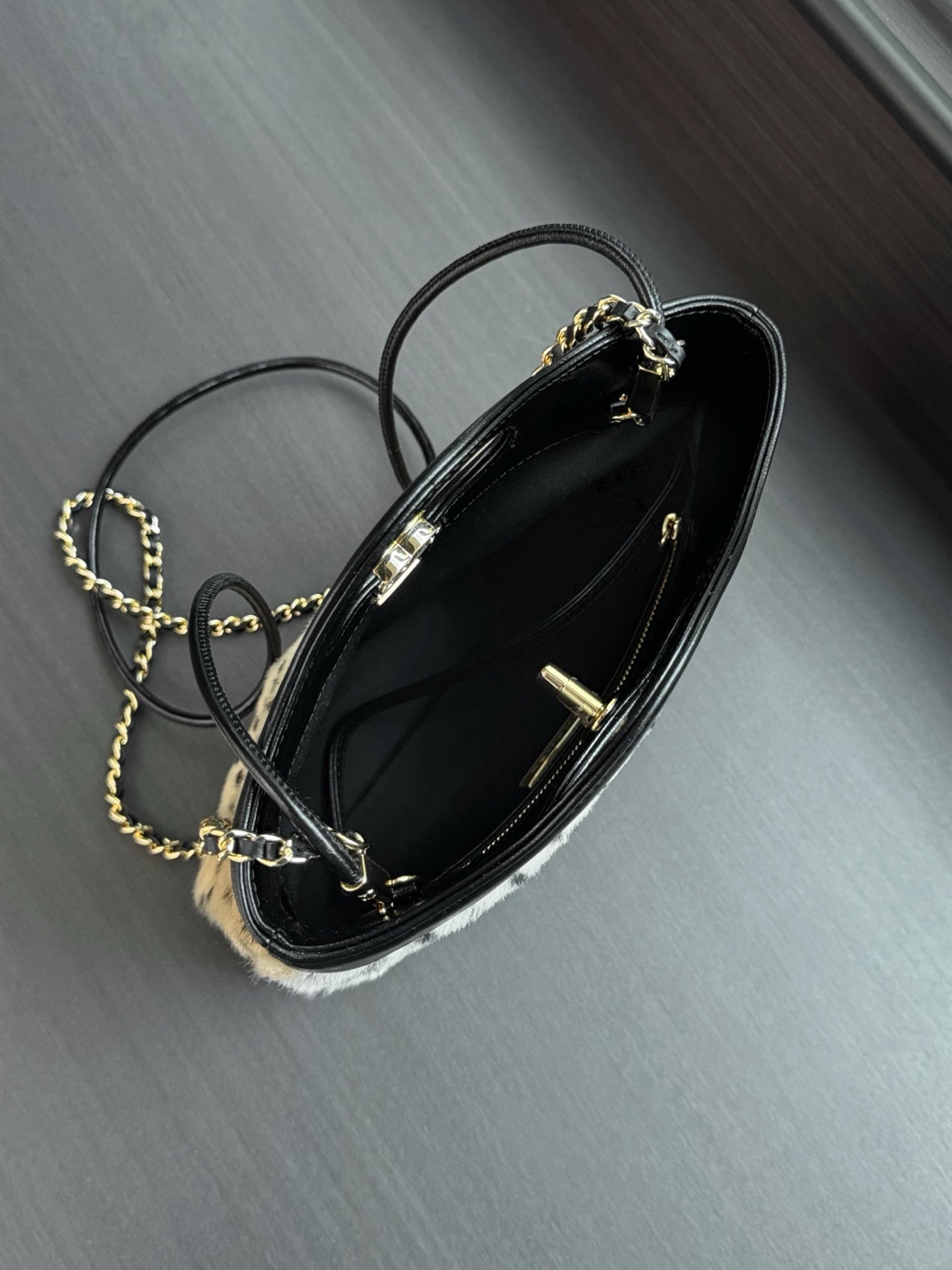 Chanel 2026 Shopping Bag Beige Black Ponyhair And Lambskin 387696