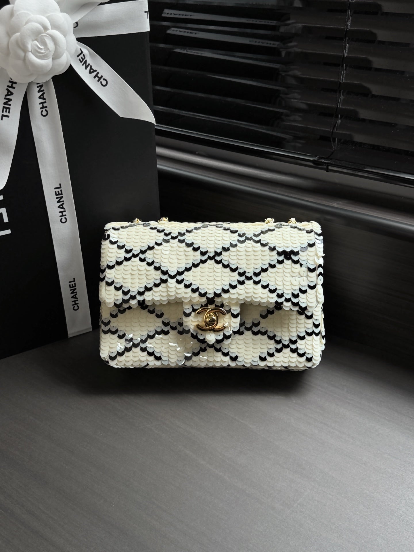 Chanel 2026 Sparkling Sequined Bag 21cm Leather