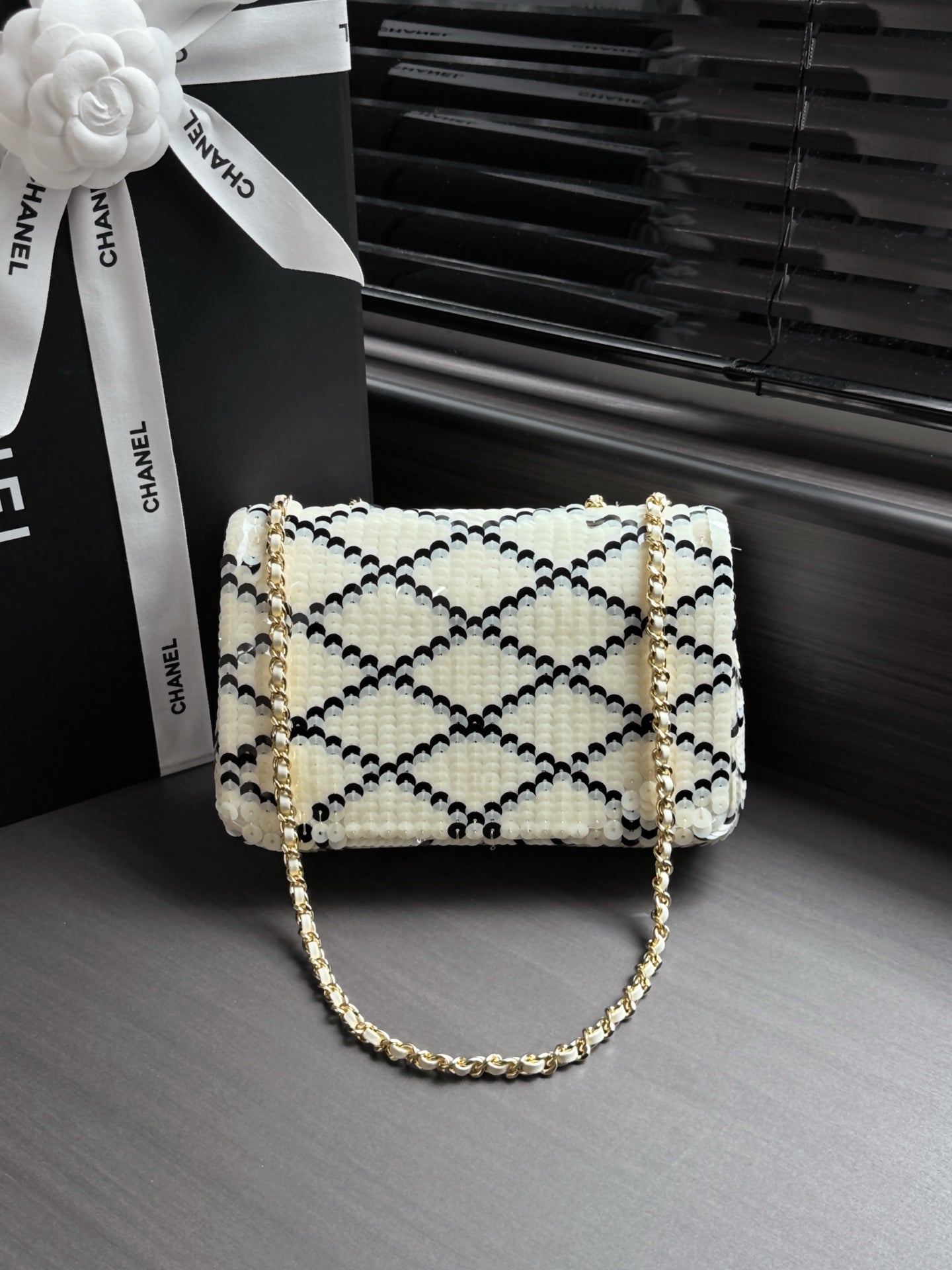 Chanel 2026 Sparkling Sequined Bag 21cm Leather
