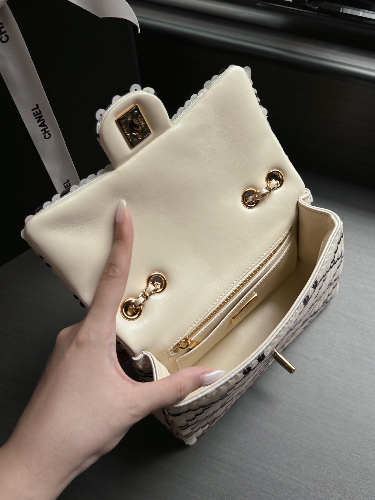 Chanel 2026 Sparkling Sequined Bag 21cm Leather