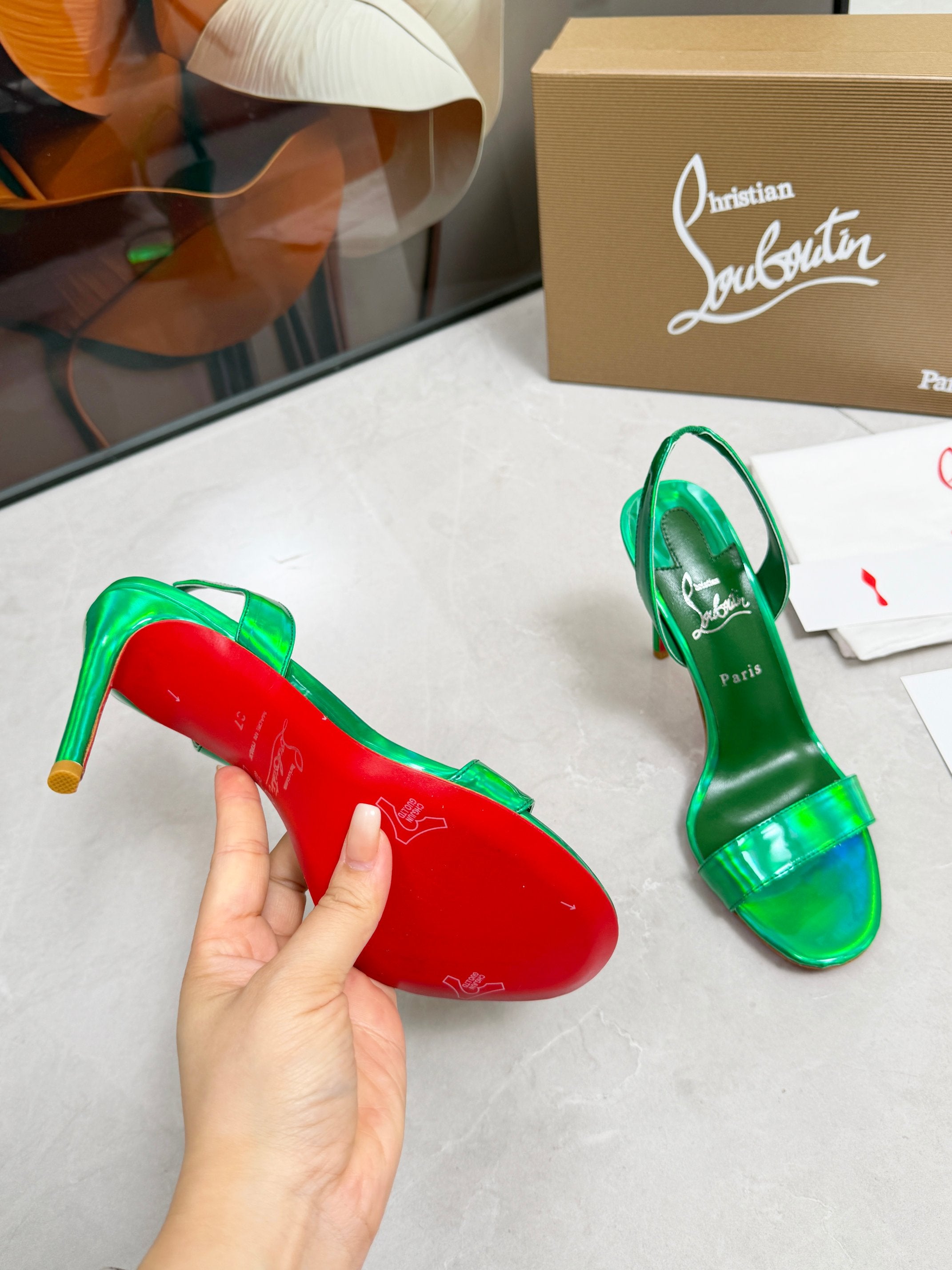 Christian Louboutin Loubi Queen Sandal Patent Leather 838983