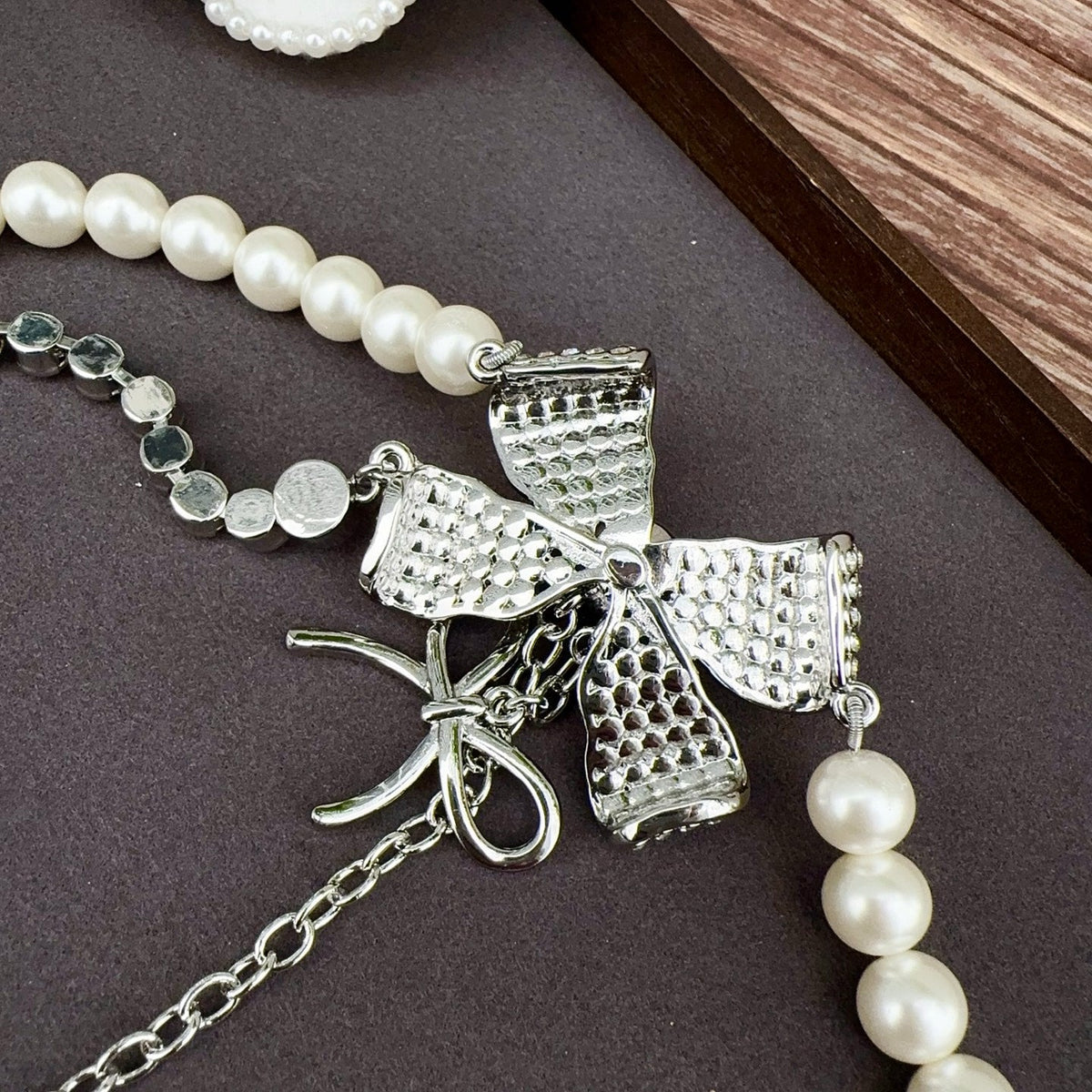 Chanel 2026 Pearl CC Bow Rhinestone Waist Chain Belt 202586