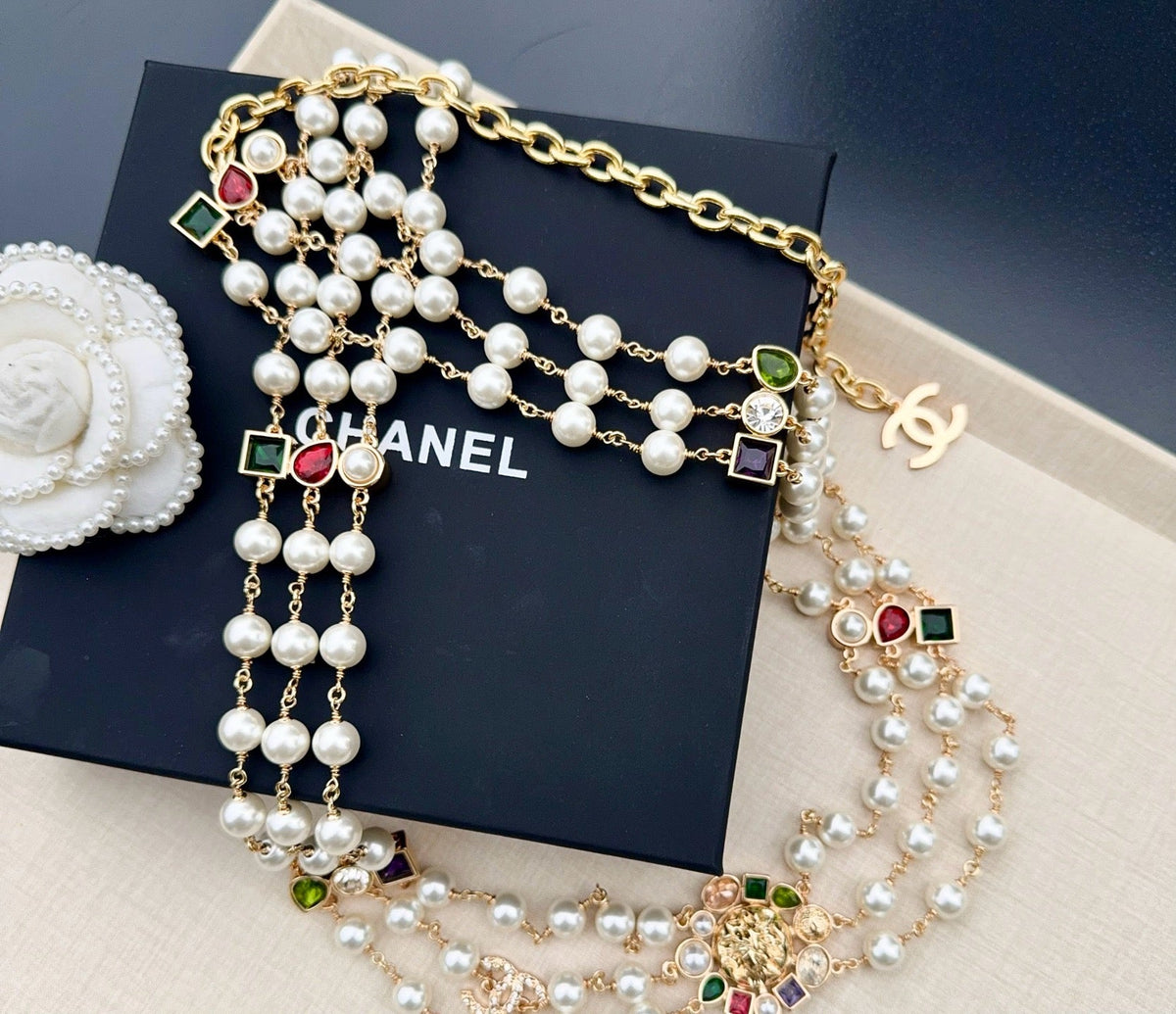 Chanel 2026 Pearl Choker Camellia Charm Belt 205839