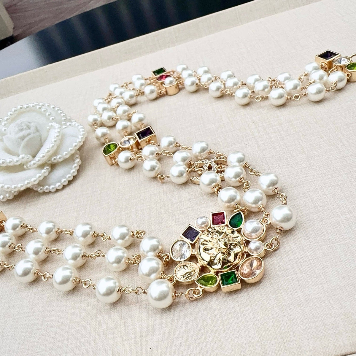 Chanel 2026 Pearl Choker Camellia Charm Belt 205839