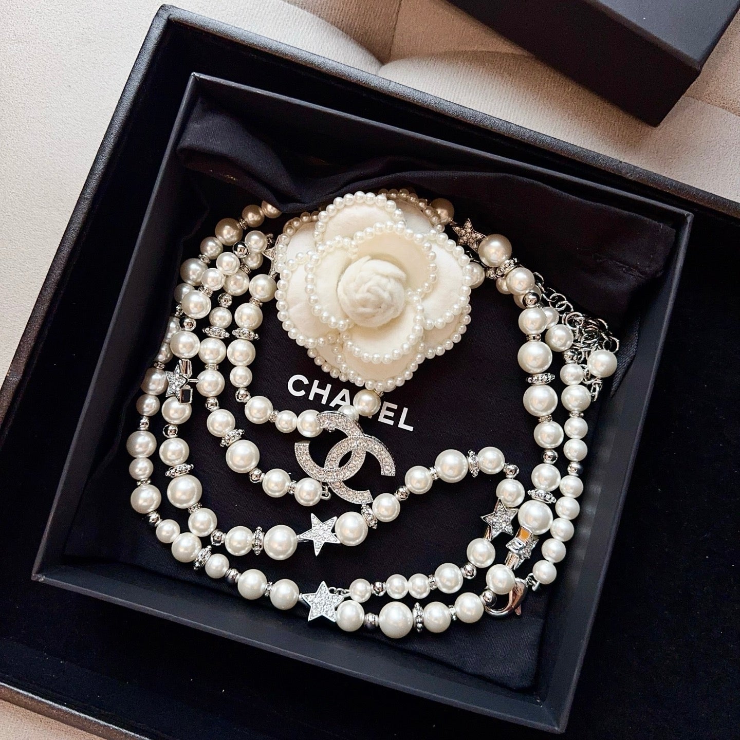 Chanel 2026 Pearl Star Charm Chain Belt 212351