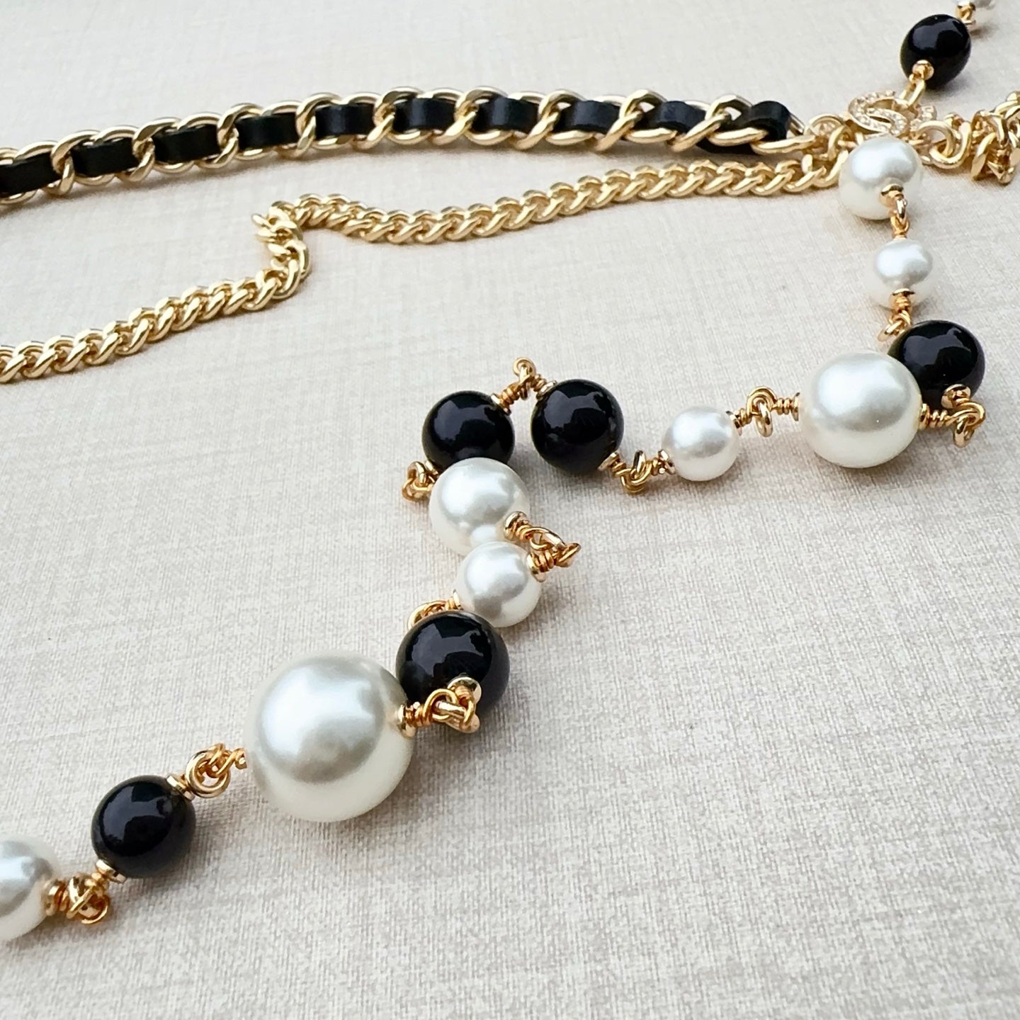 Chanel 2026 Multi-Layer Pearl Charm Belt 210473