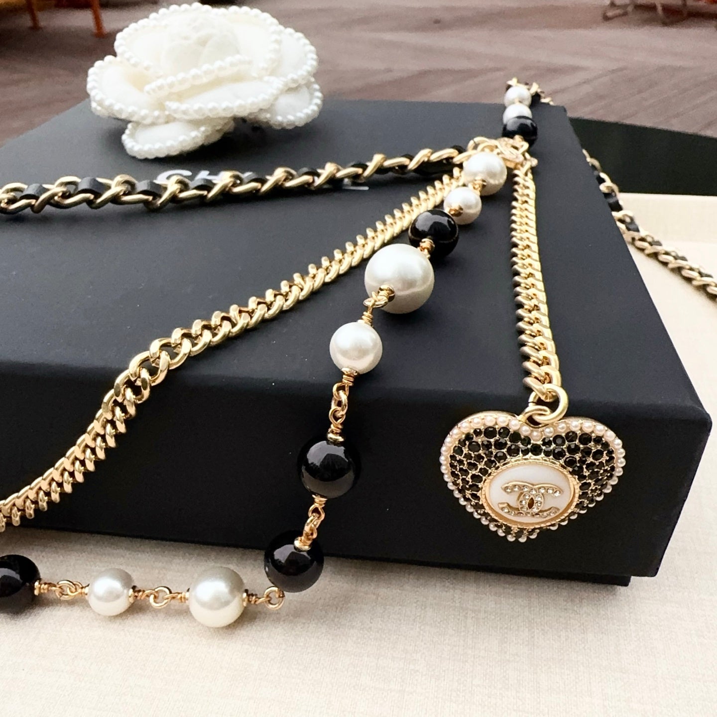 Chanel 2026 Multi-Layer Pearl Charm Belt 210473