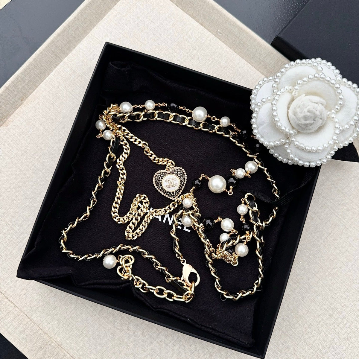 Chanel 2026 Multi-Layer Pearl Charm Belt 210473