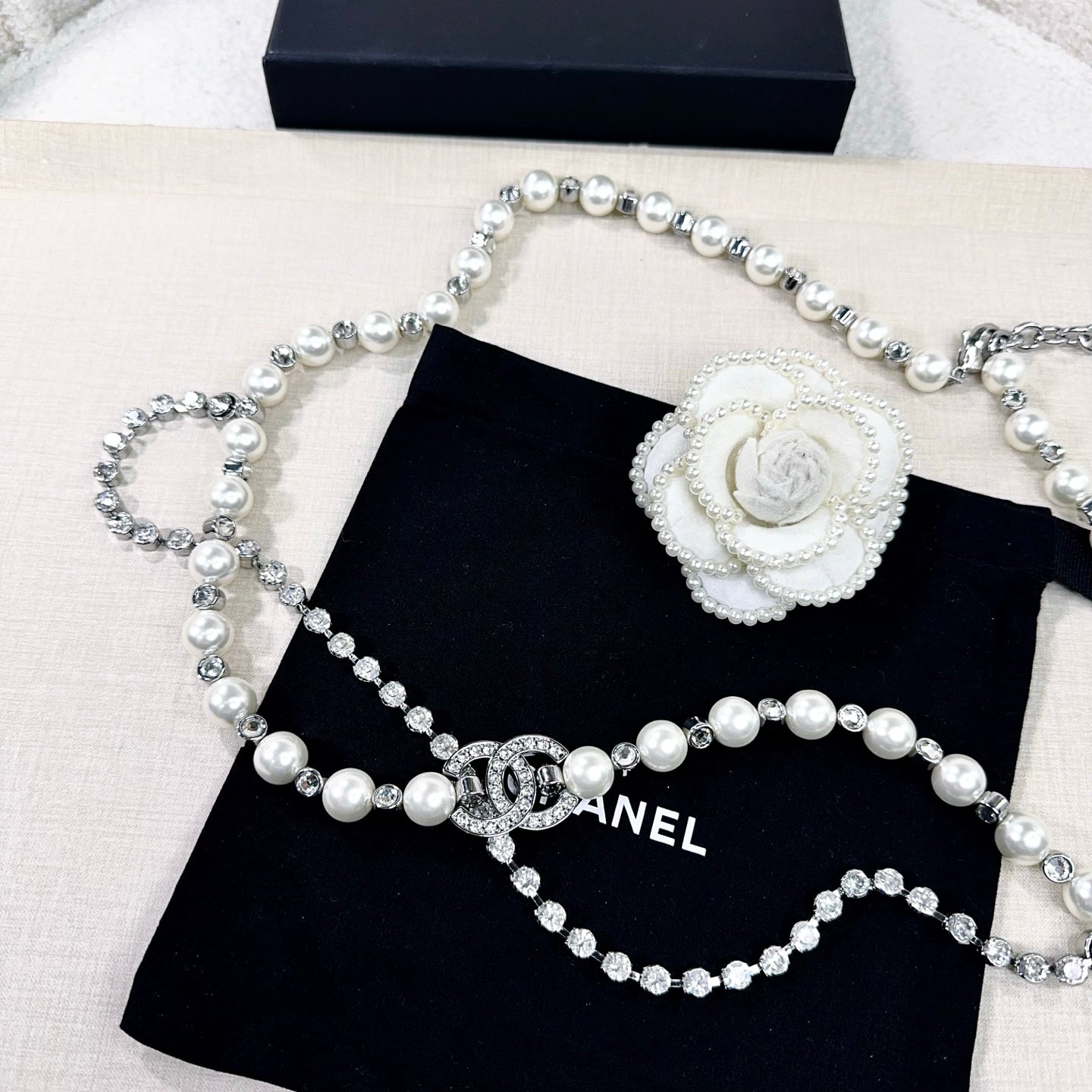 Chanel 2026 Pearl Rhinestone Chain Belt