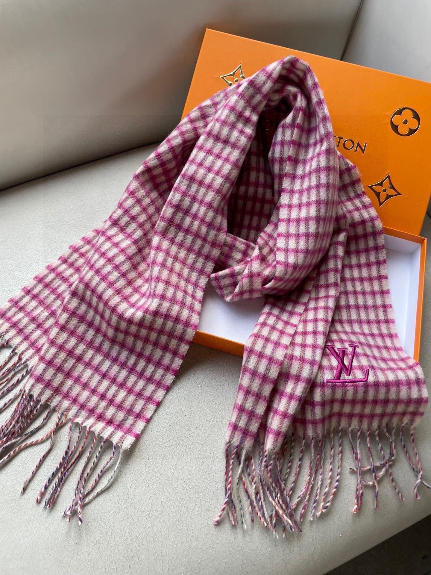 LV Embroidery Scarf 180cm Dark Pink Cashmere 967130