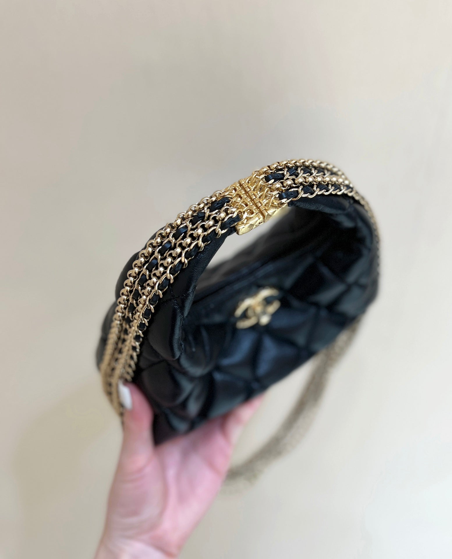 Chanel 24A Limited Edition Hobo Chain Bag Black Goatskin 256157