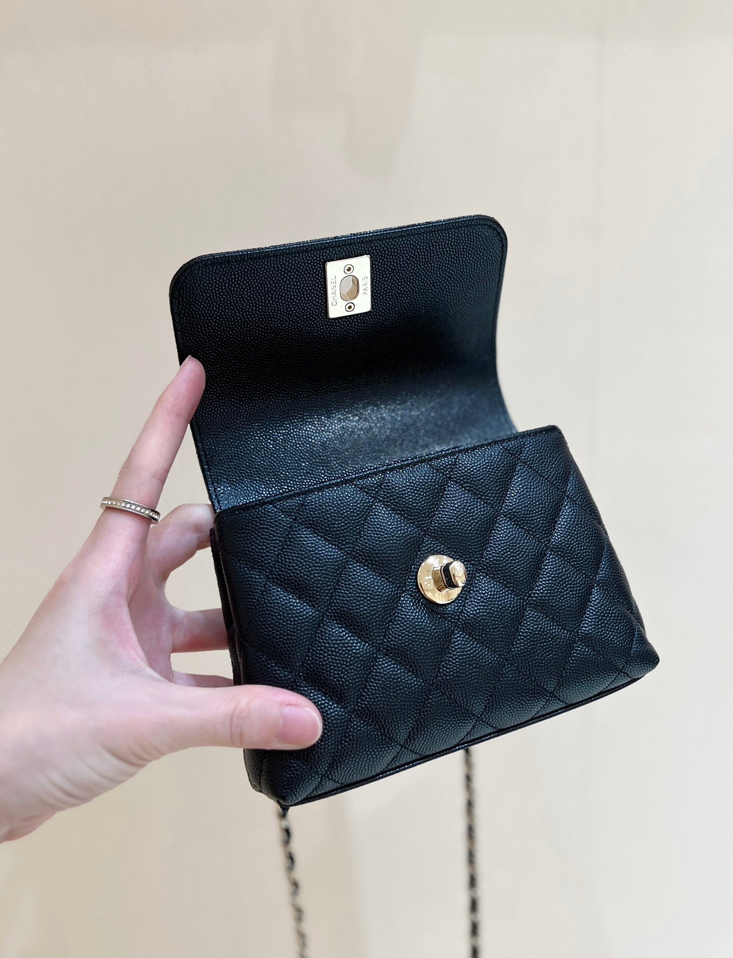 CC 24K Coco Hanle Nano 18cm Black Grained Calfskin Gold Hardware