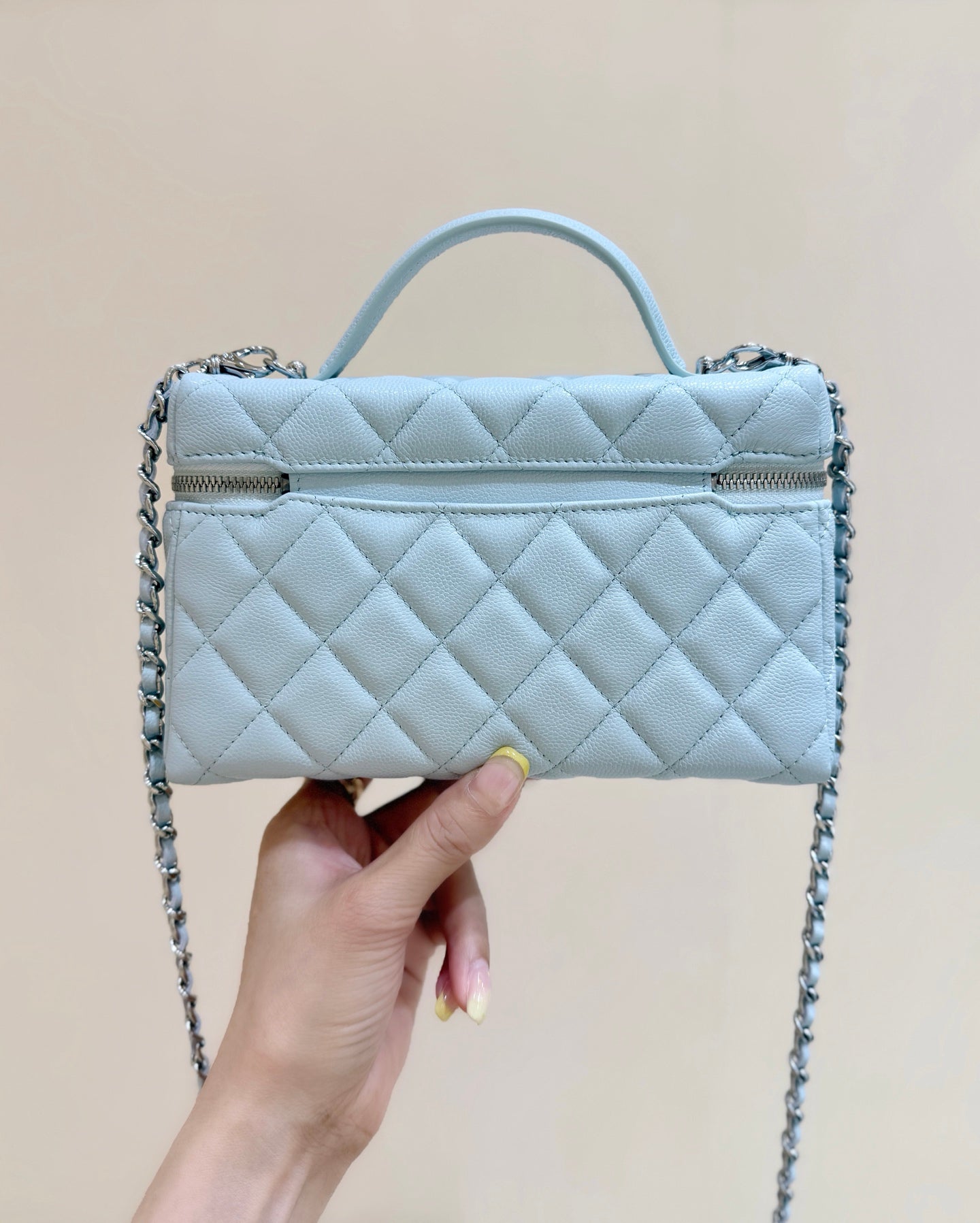 Chanel 2025 Vanity Bag 19cm Blue Calfskin 343088