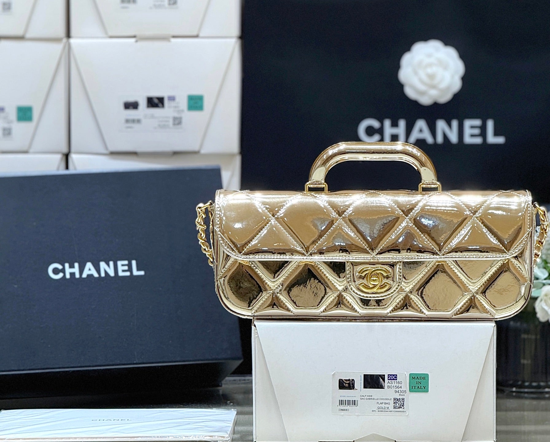 Chanel 2025 Bag 30cm Gold Shine Calfskin 345963