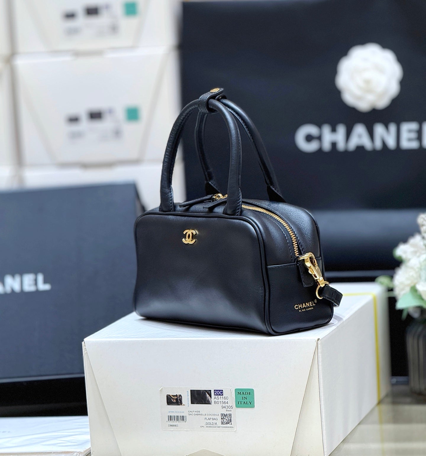 Chanel 2026 Retro Mini Bowling Bag 21cm Black Calfskin
