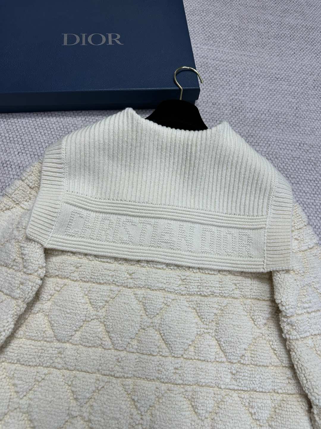 CD Plaid Knitted Jacket White Wool