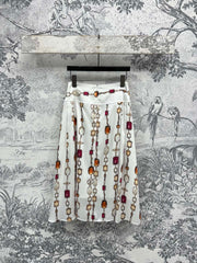 LV 25 Decorative Pattern Gemstone Chain Pleated Skirt White Poliester