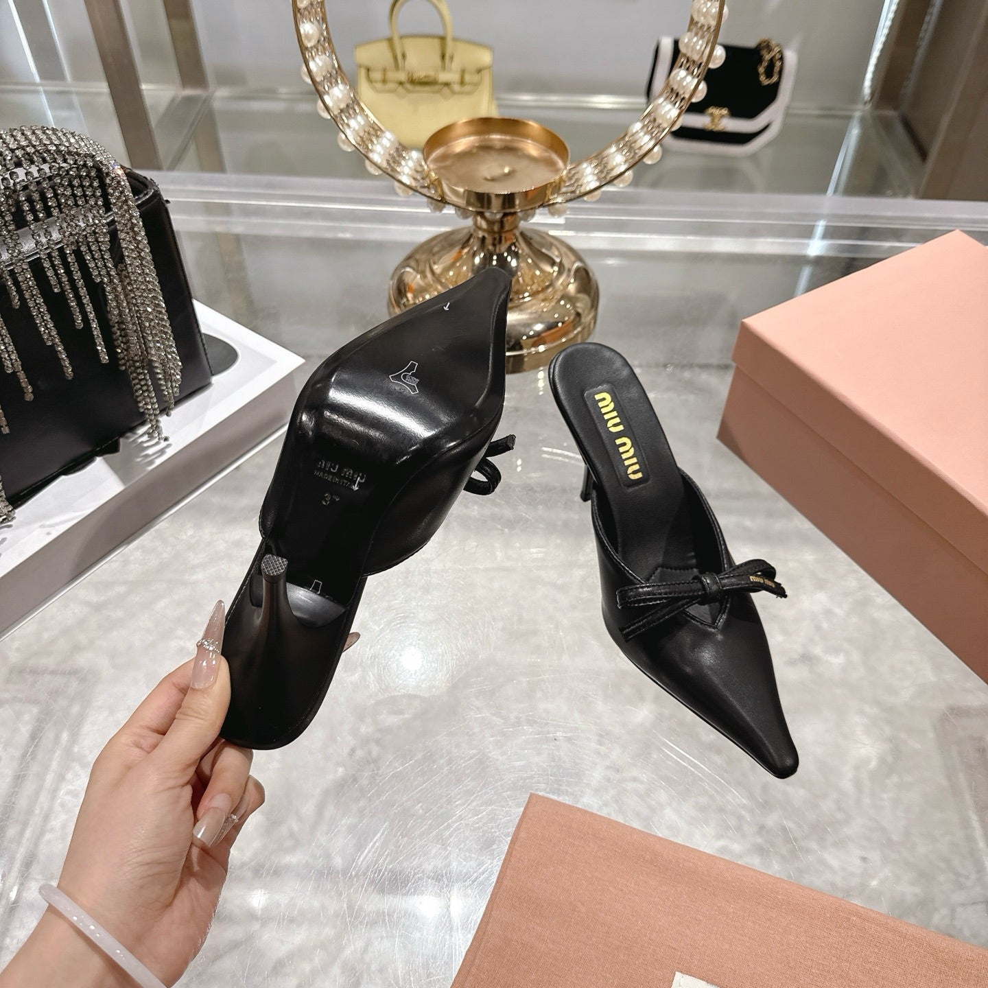 Miu 26 Pointed Toe High Heel Black Sheepskin 592087