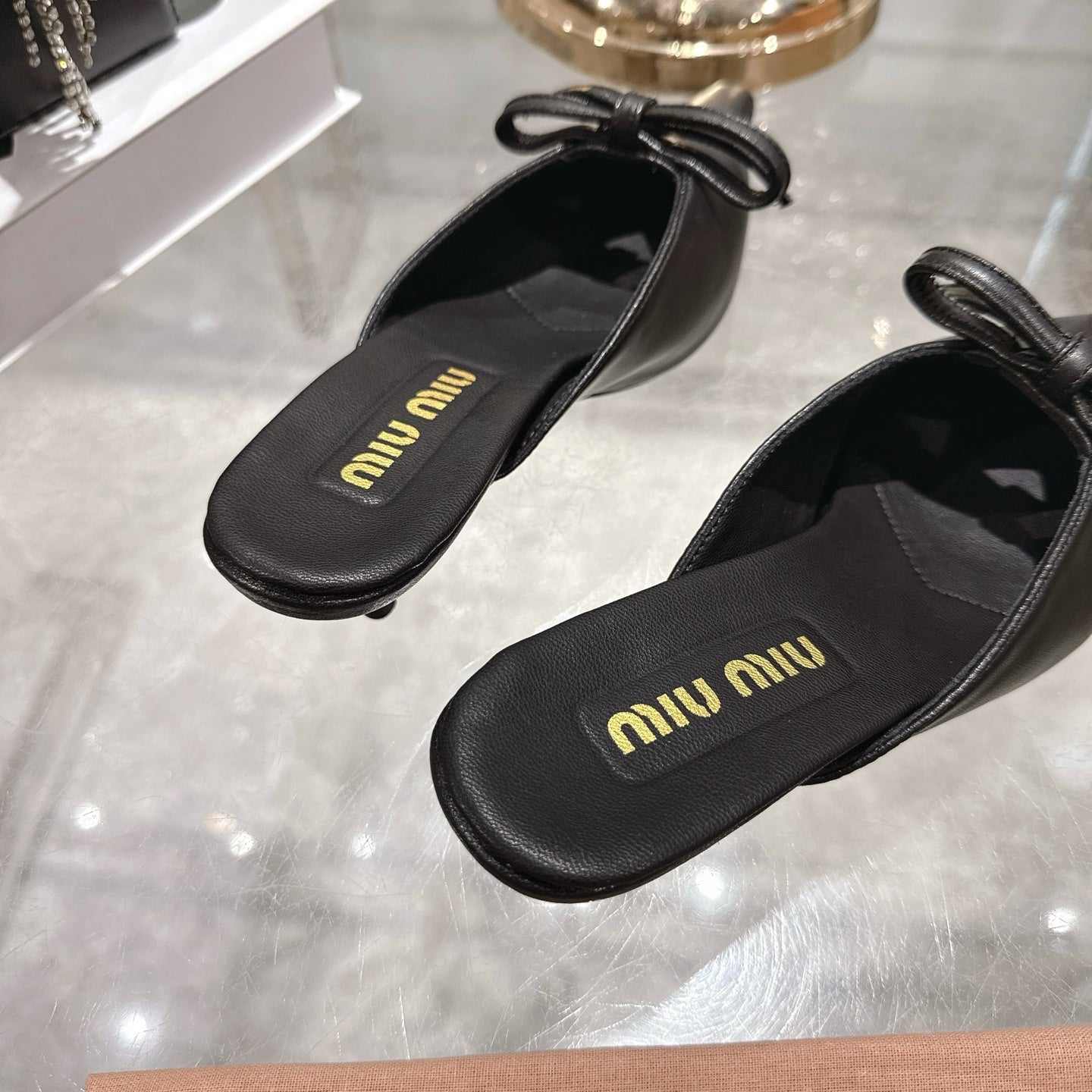 Miu 26 Pointed Toe Mule 45 Black  Sheepskin 592089