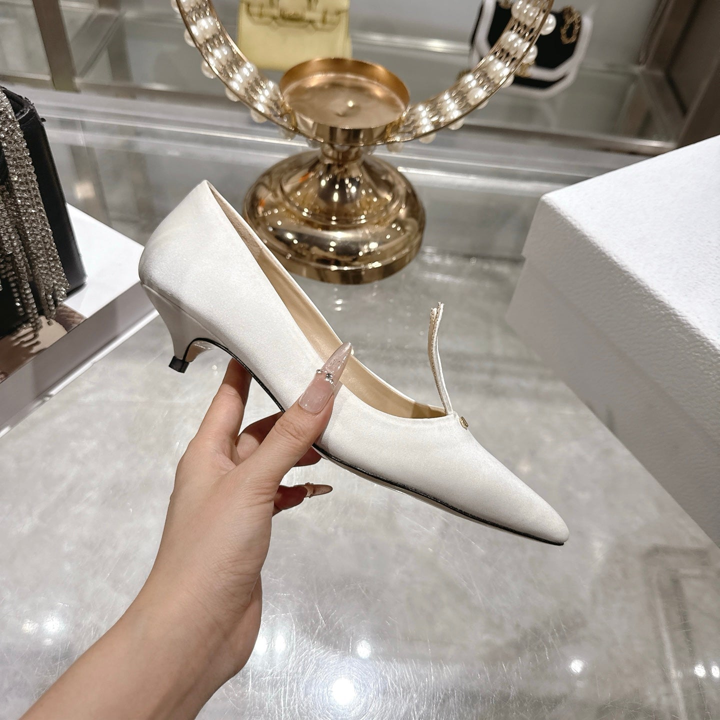 CD 26 Pump 35mm Ivory Silk Satin 592203