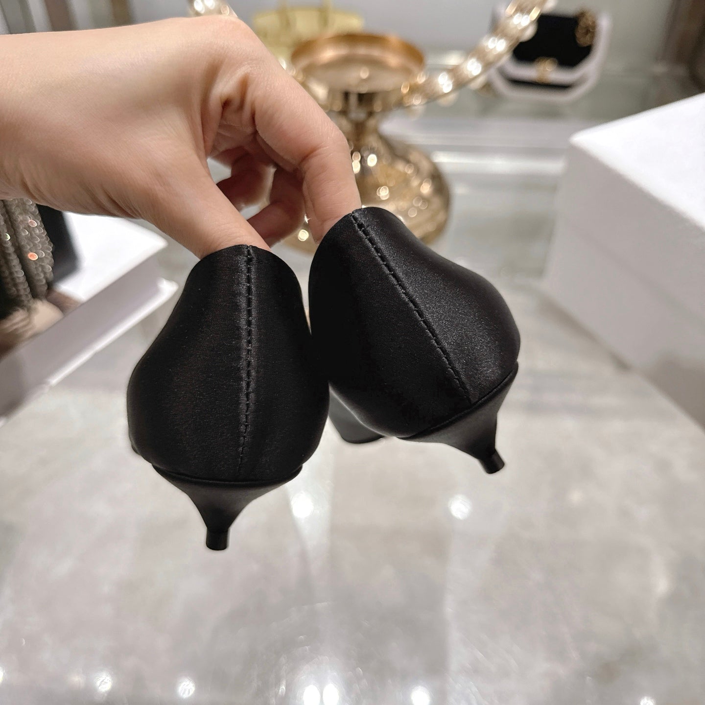 CD 26 Pump 35mm Black Silk Satin 592204