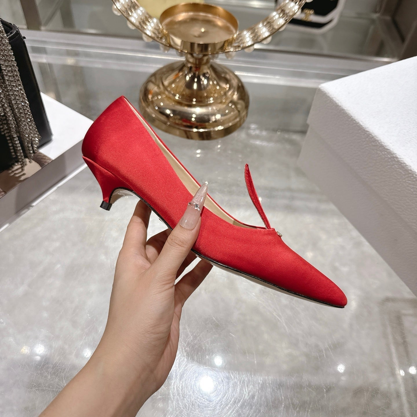 CD 26 Pump 35mm Red Silk Satin 592205