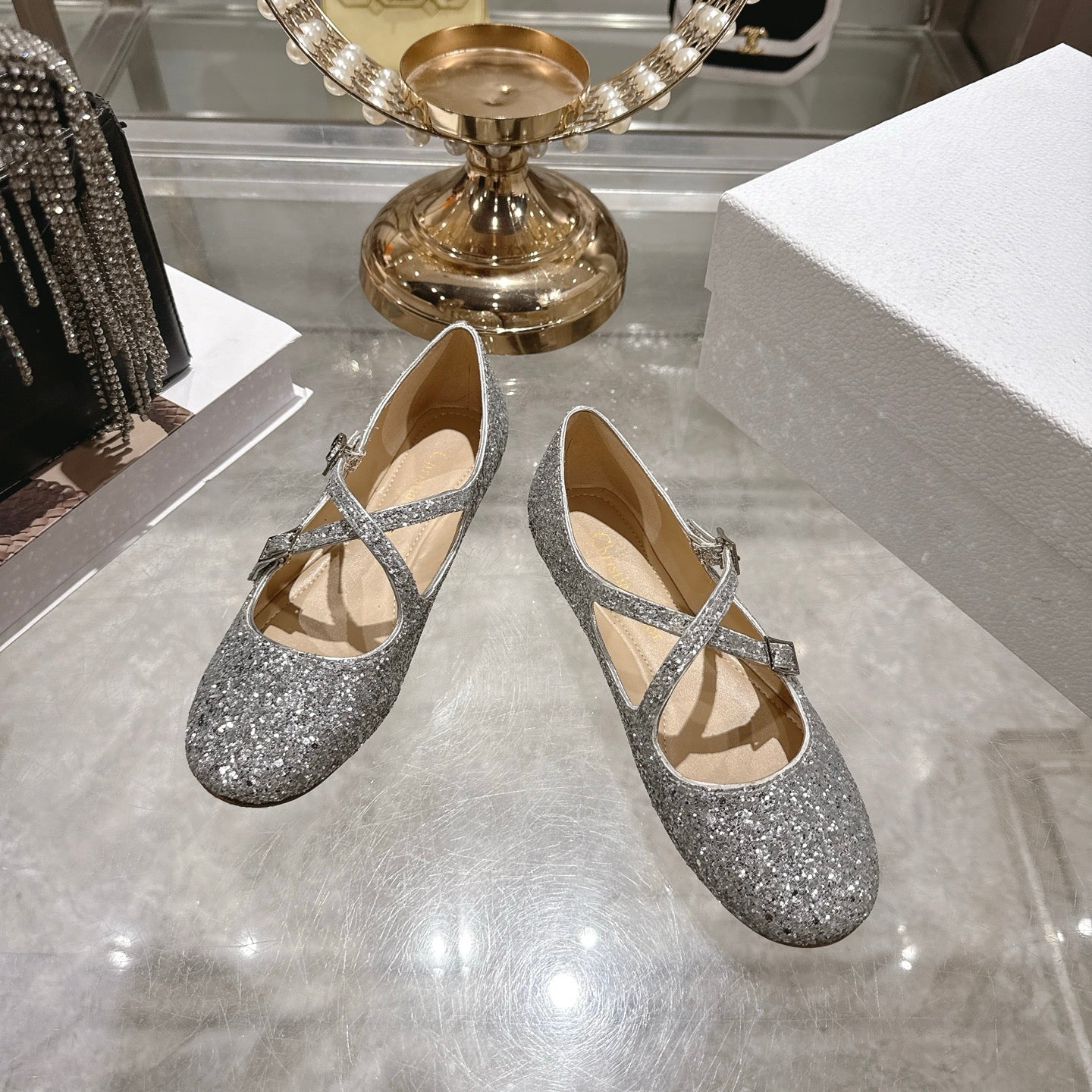 CD 26 Ballet Flats Gray Leather With Sequins 592216