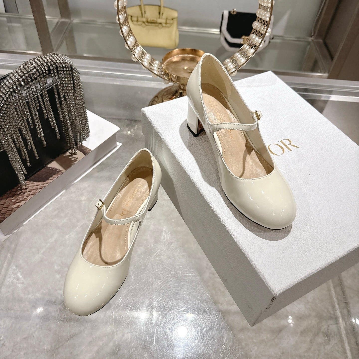 CD 26 Lolita High-Heeled 40 Ivory Patent Leather 592218