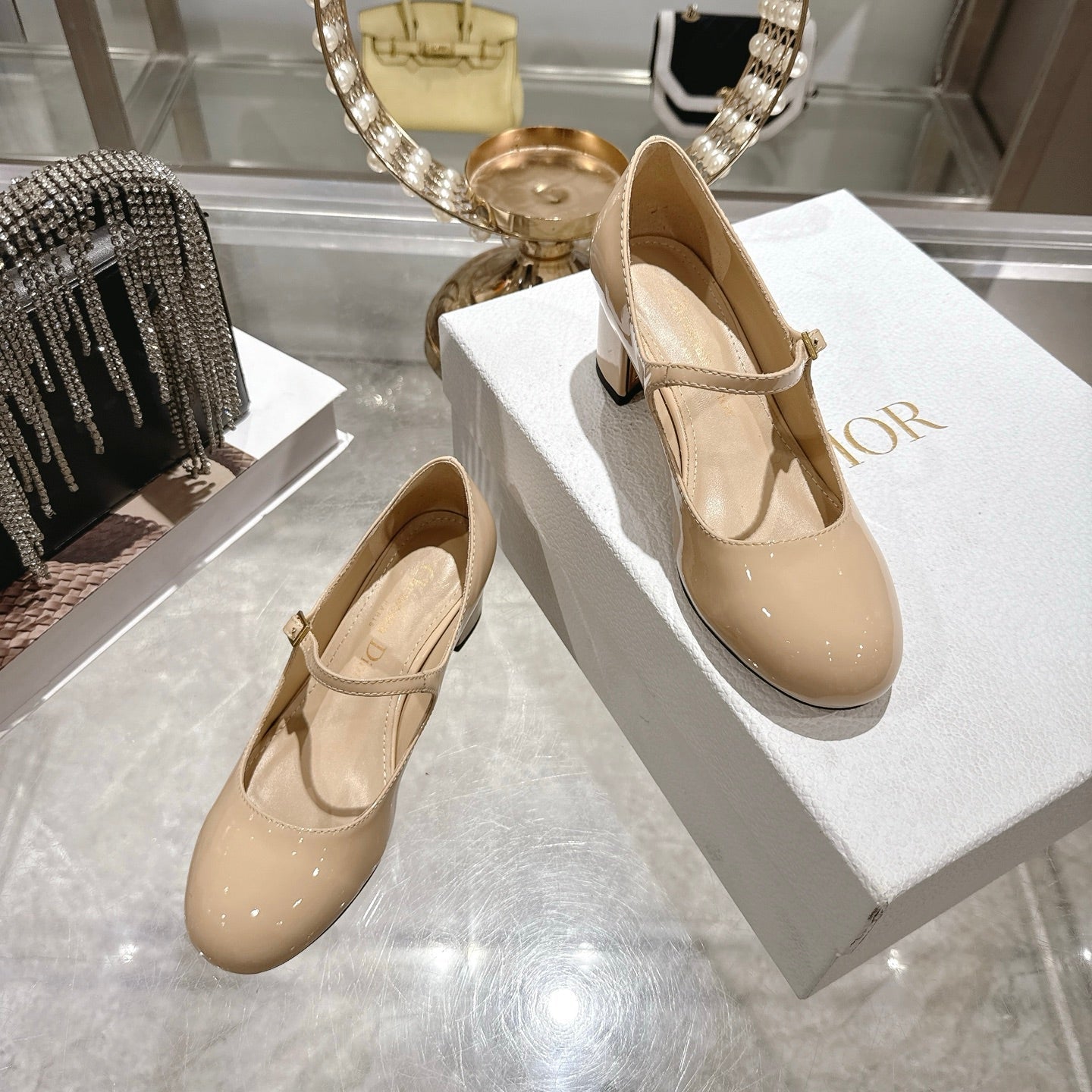 CD 26 Lolita High-Heeled 40 Beige Patent Leather 592219