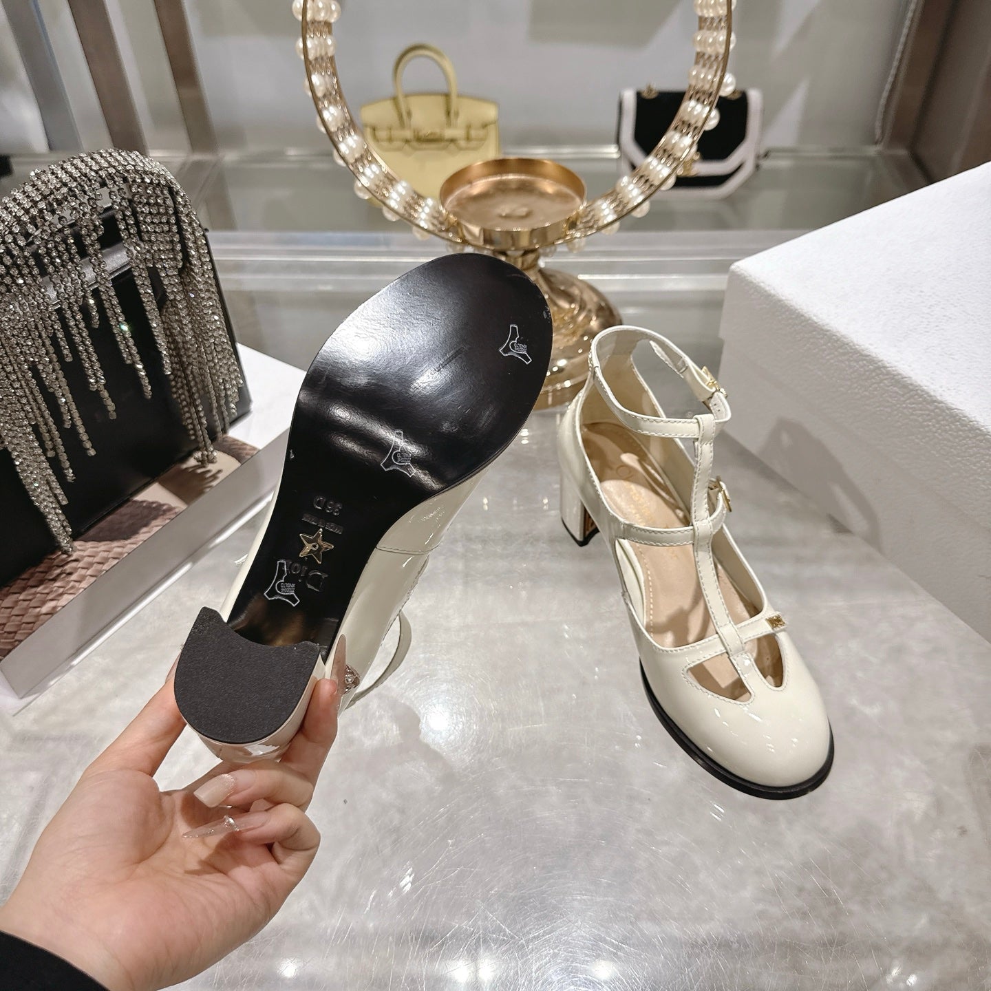 CD 26 Heel Mary Jane 40 Ivory Patent Leather 592224