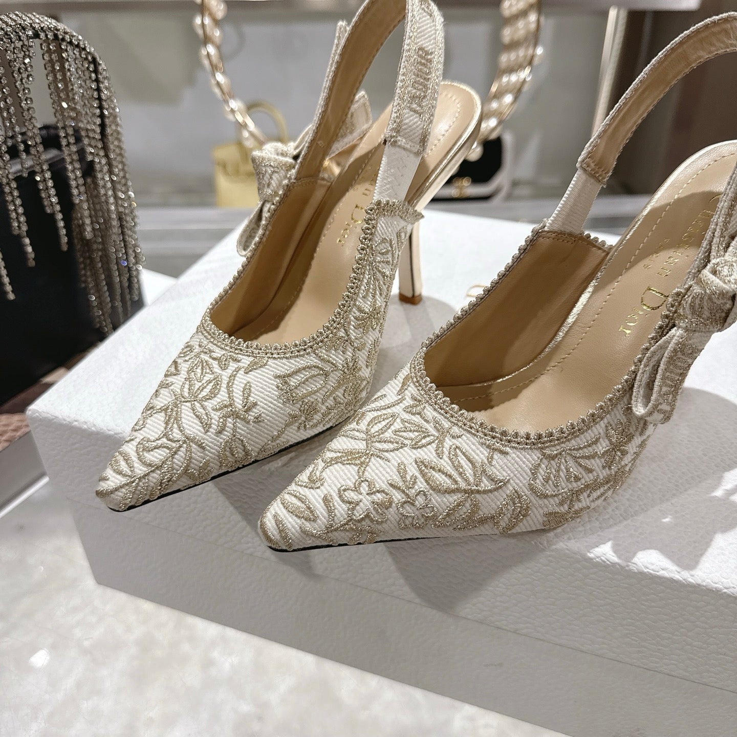 CD 26 Slingback Metallic Floral Embroidery 85mm Ivory Gold Tweed 592232