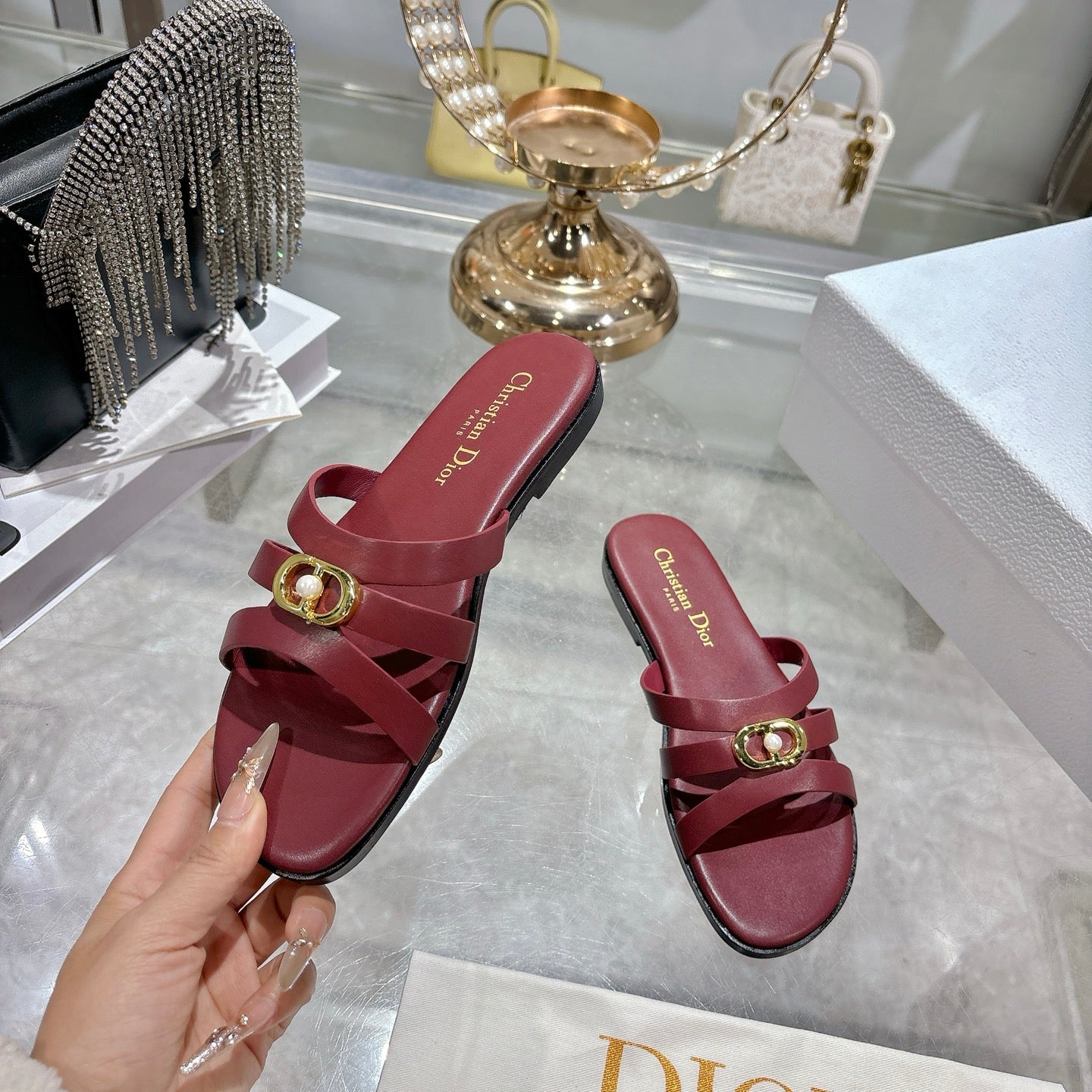 CD 26 Flat Sandals Dark Red Leather 592261
