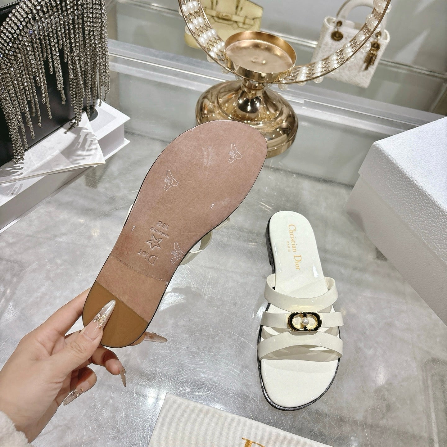 CD 26 Flat Sandals White Patent Leather 592265