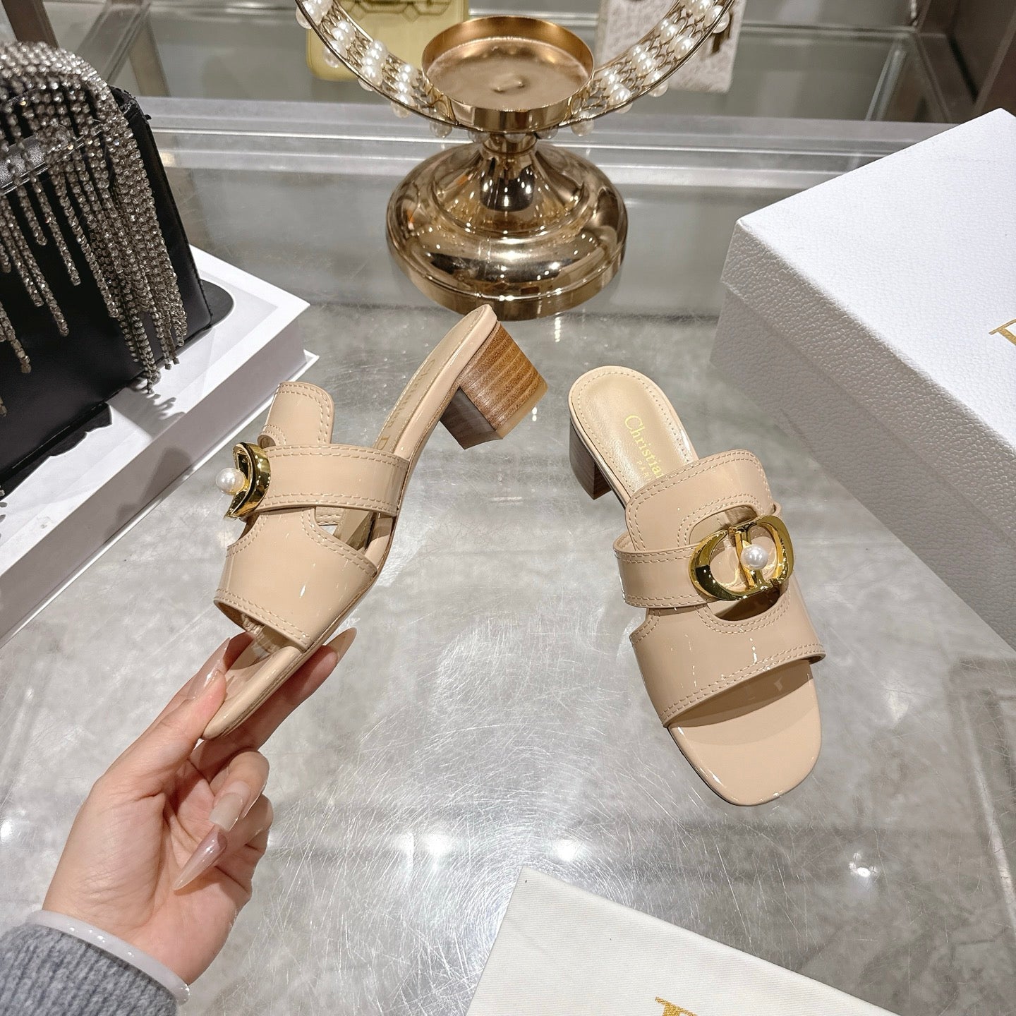 CD 26 Chunky Heel Sandals 35mm Beige Patent Leather 592269