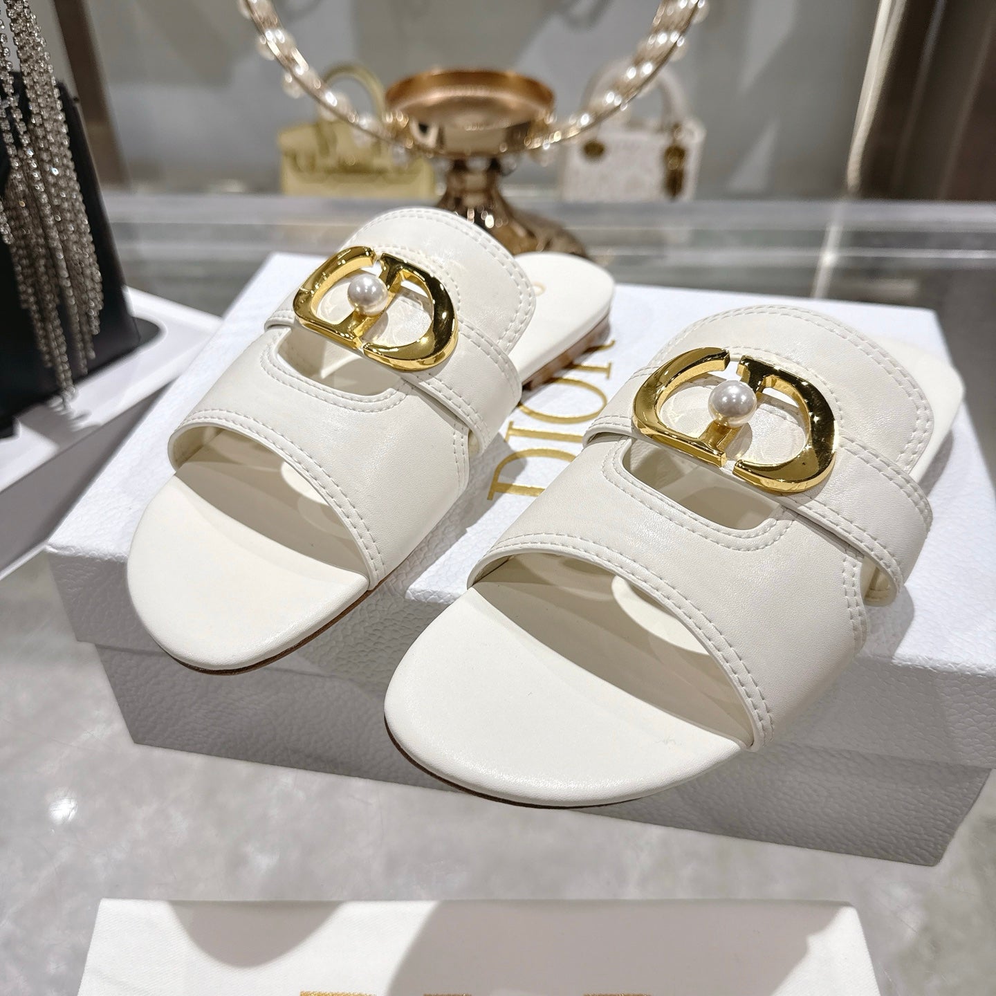 CD 26 Chunky Heel Sandals White Leather 592272