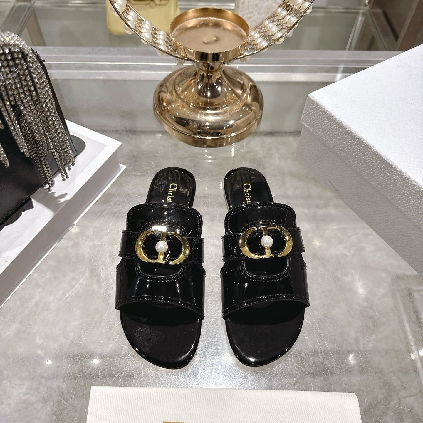 CD 26 Chunky Heel Sandals Black Patent Leather 592275