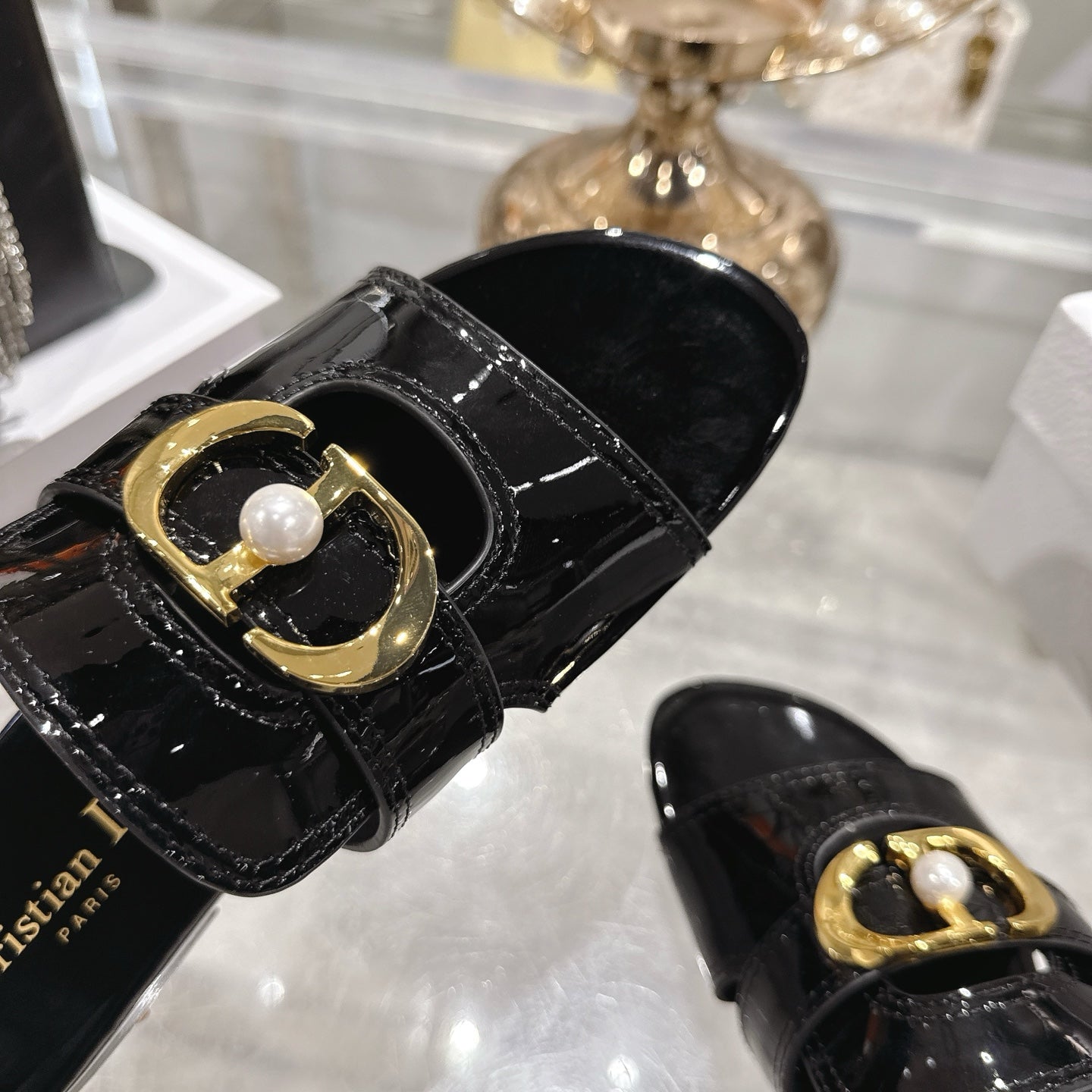 CD 26 Chunky Heel Sandals Black Patent Leather 592275