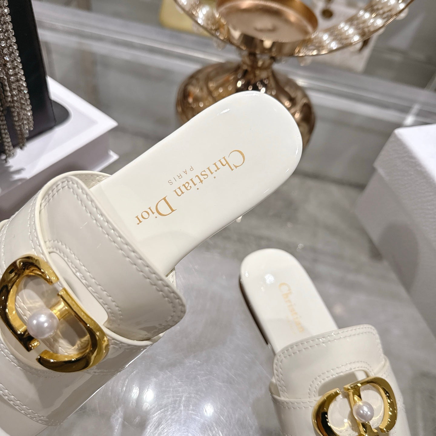 CD 26 Chunky Heel Sandals White Patent Leather 592277