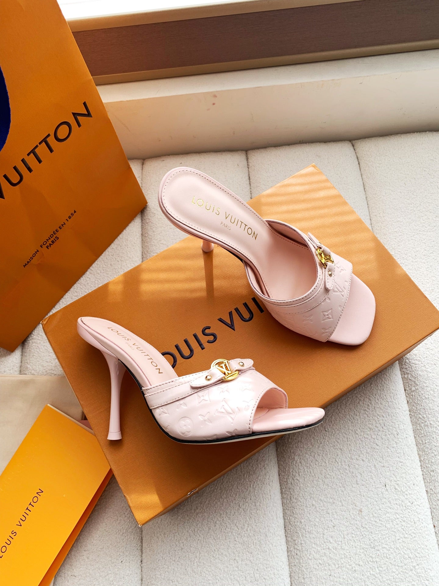 LV 26s High Heels 95 Slippers Light Pink Sheepskin 614987