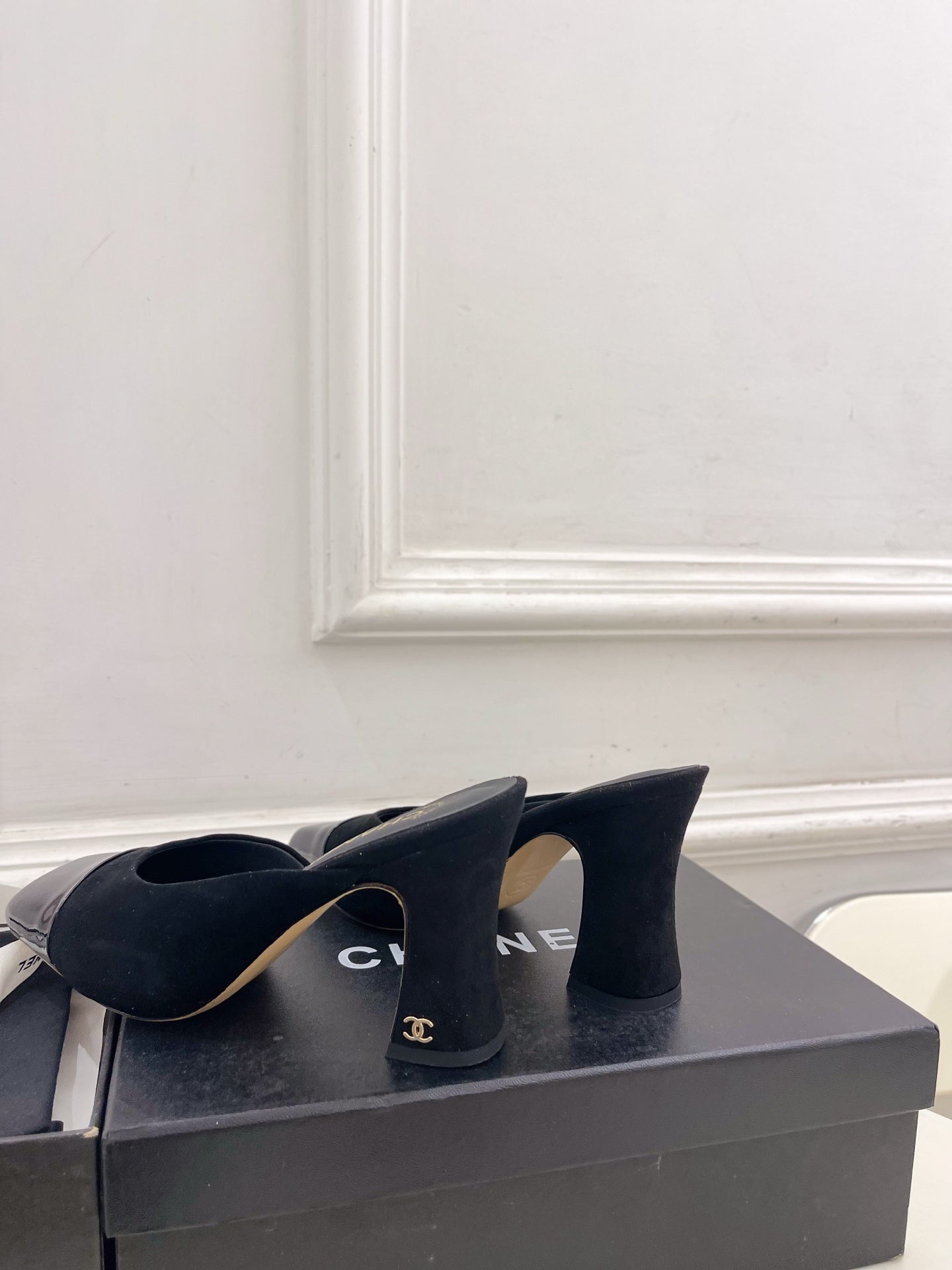 Chanel 2026 Mule 85mm Suede Leather 586908