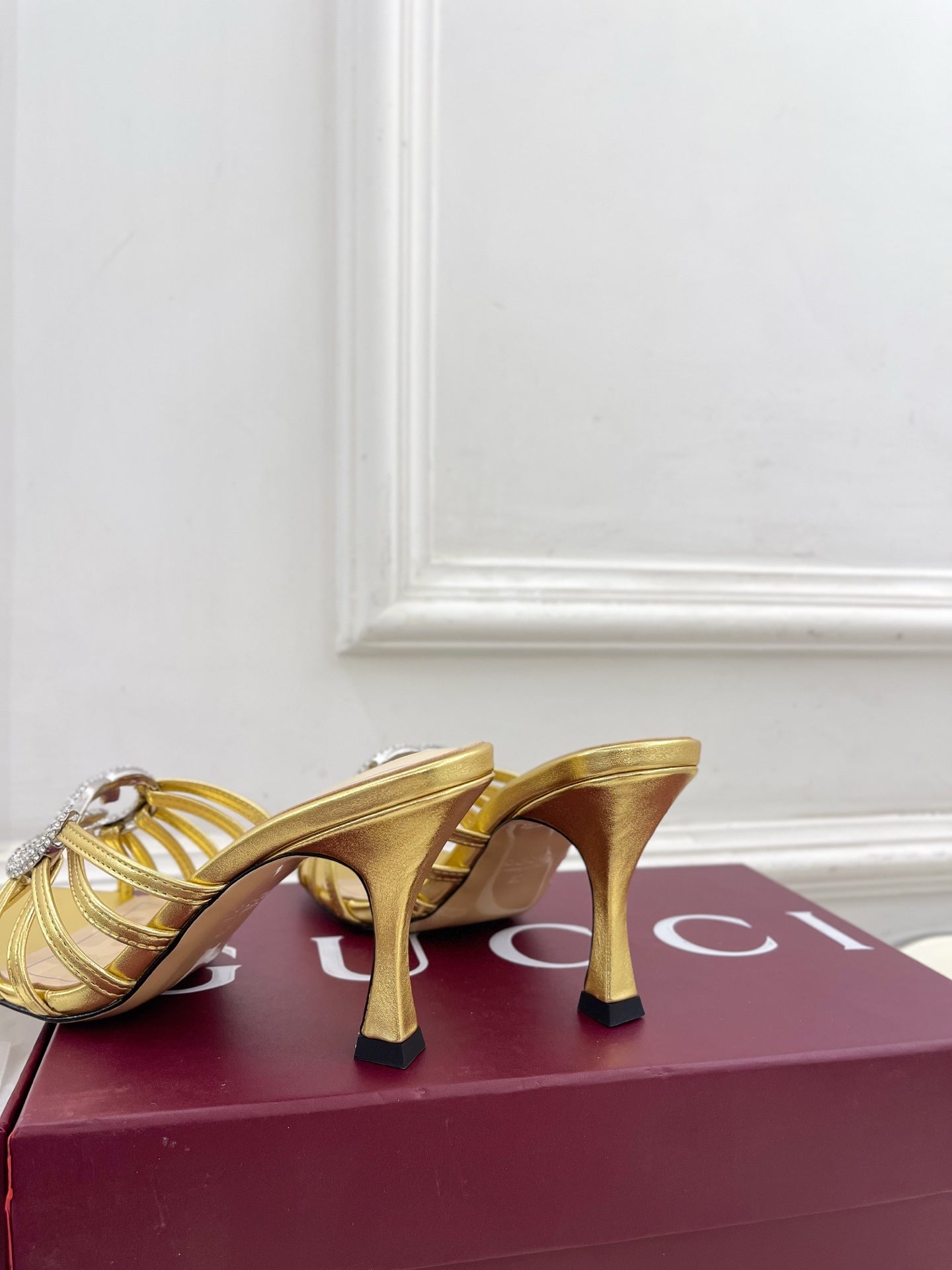 GG 26 High-Heeled Mules 85 Gold Metallic Leather 587087