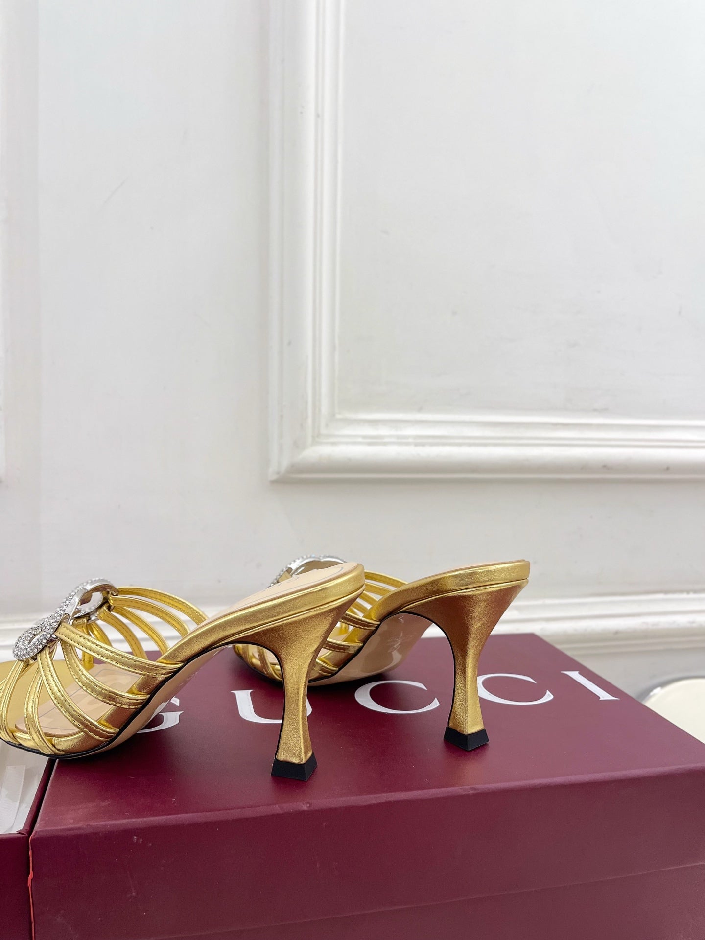 GG 26 High-Heeled Mules 85 Gold Metallic Leather 587087