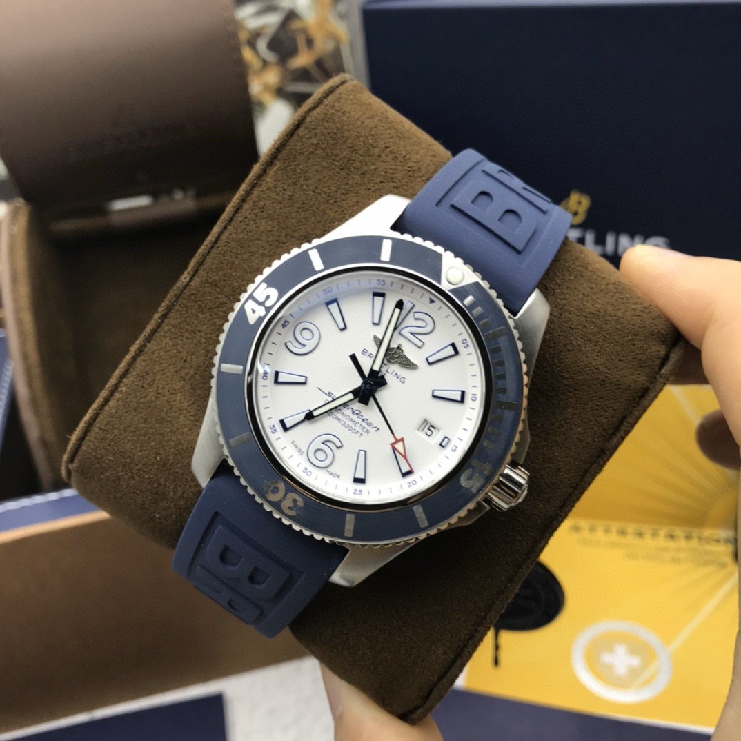 SUPER OCEAN 42 BLUE BEZEL WHITE DIAL RUBBER STRAP
